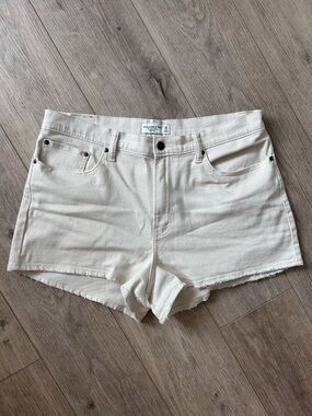 Abercrombie & Fitch High Rise Mom Short